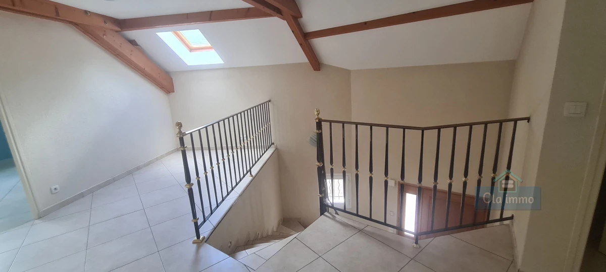 a-vendre-superbe-villa-darchitecte-a-gex-8-pieces-224-m2-au-calme-absolu-big-3