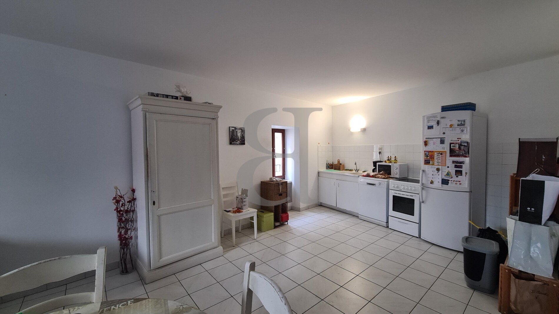 villa-nyons-sur-terrain-de159-m2-big-1